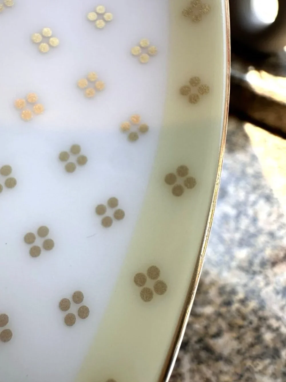 Spode Meadow Lane Rabbit Pedestal Cake Stand 12.5